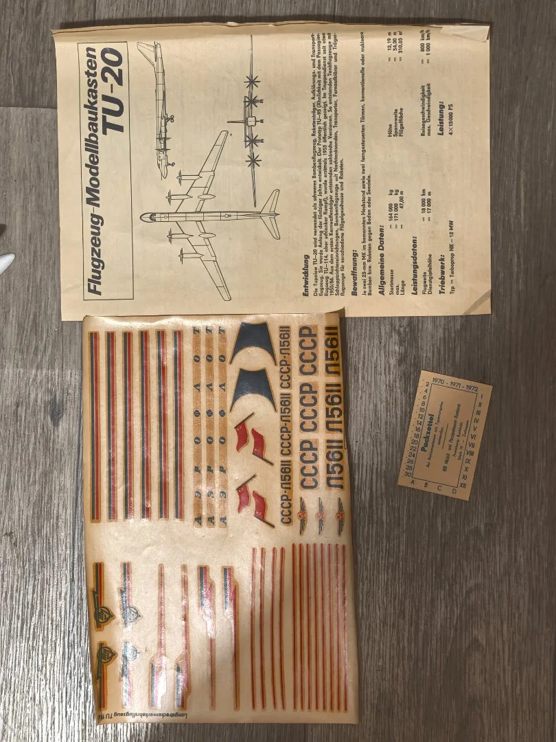 Сборная модель Ту-104, Ту-114 Veb Plasticart ГДР - миниатюра 5