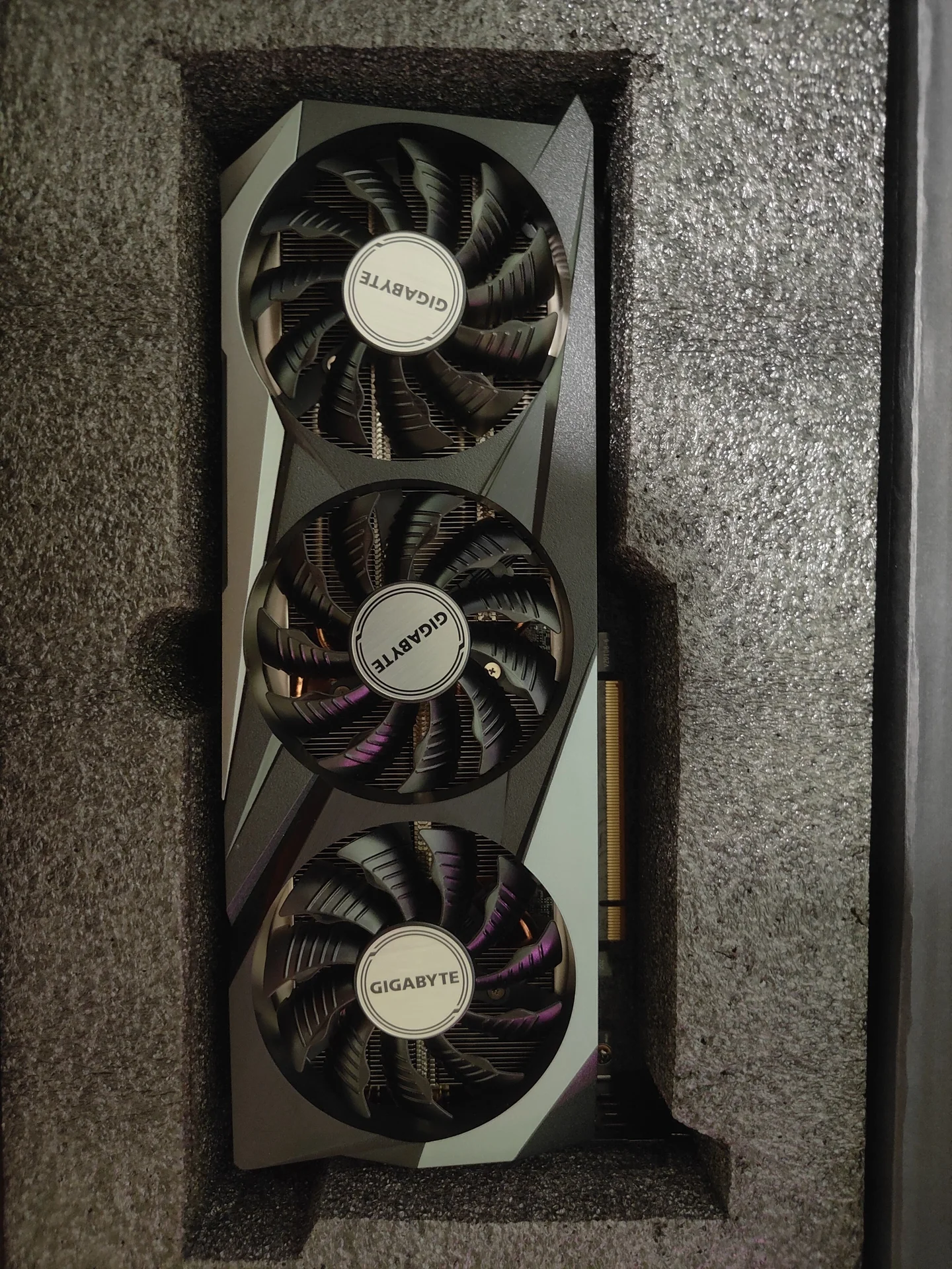 Видеокарта Rx 6800 xt gigabyte gaming OC - миниатюра 5