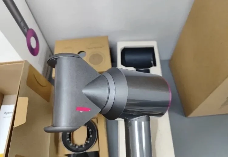 Фен dyson - миниатюра 5