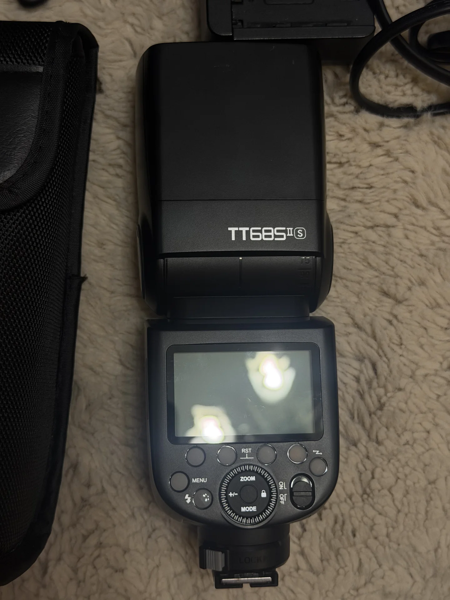 Sony Alpha A7 IV (ILCE-7M4) + Sony FE 24–70mm F2.8 - миниатюра 6