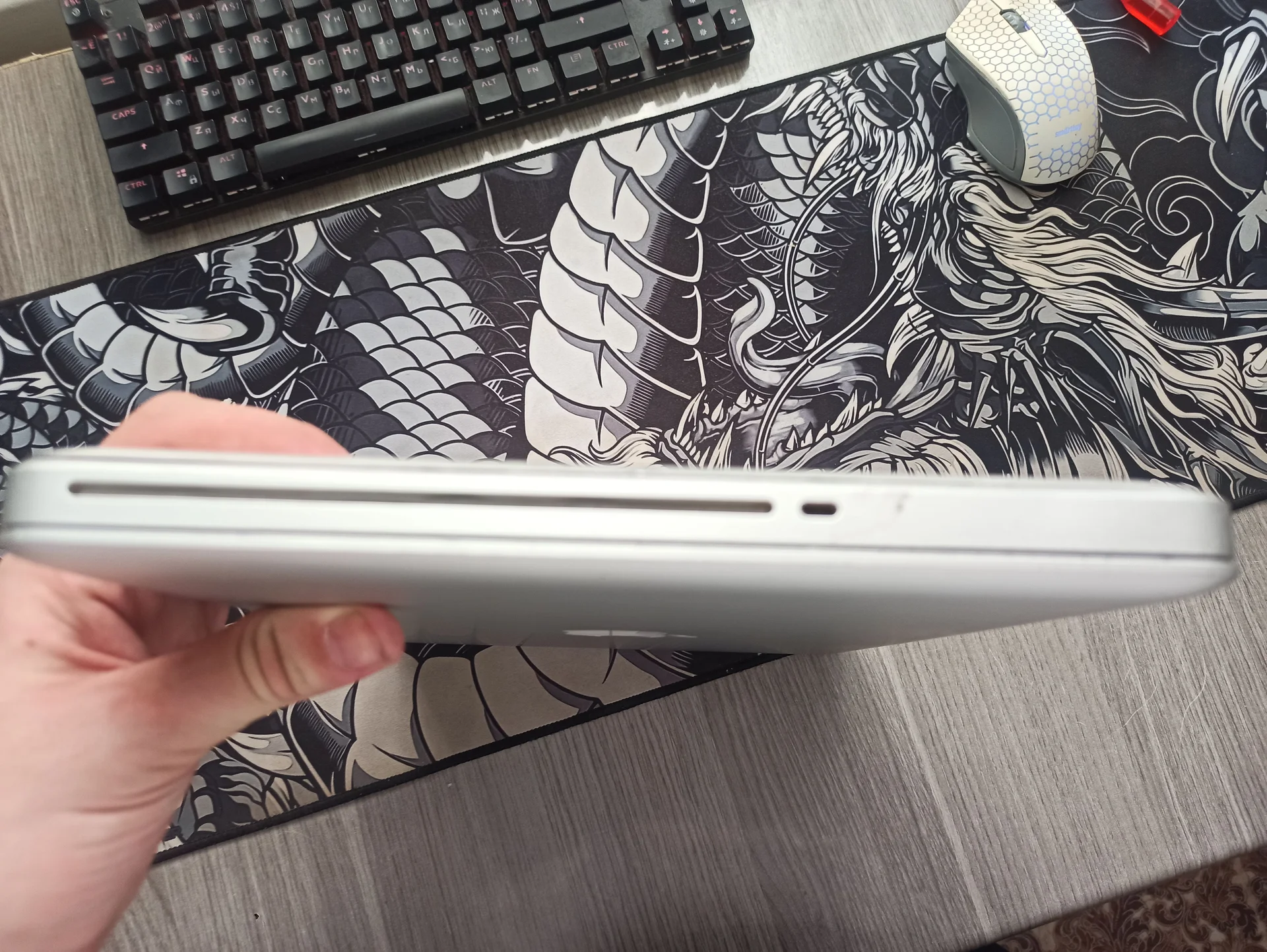 Macbook Pro 2011 - миниатюра 6