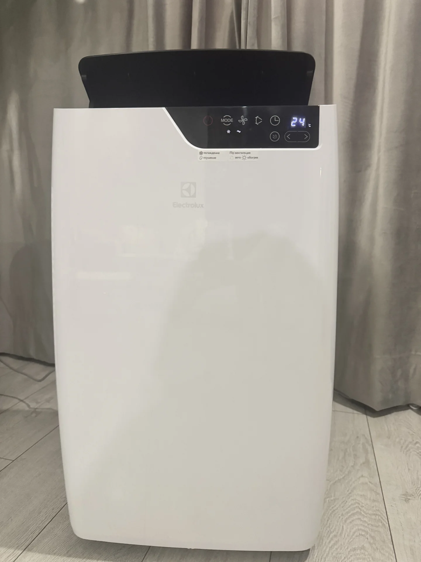 Кондиционер мобильный Electrolux EACM-09 GT/N6