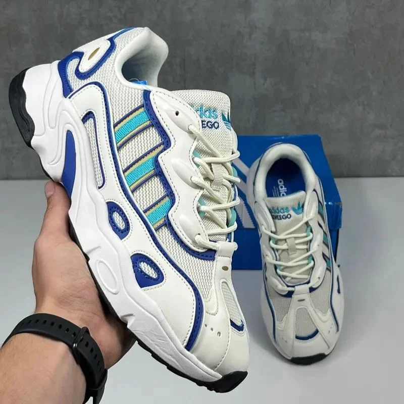 Кроссовки adidas ozweego - миниатюра 2
