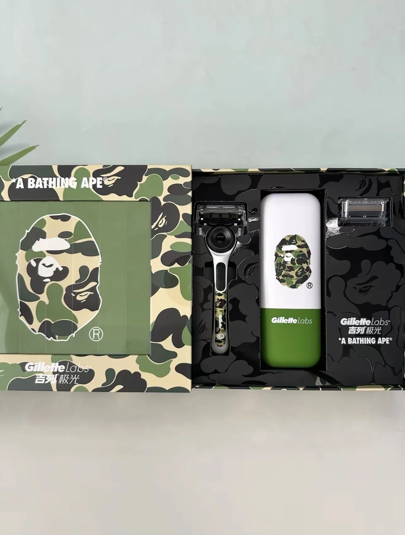 Бритва GilletteLabs × A Bathing Ape - миниатюра 2