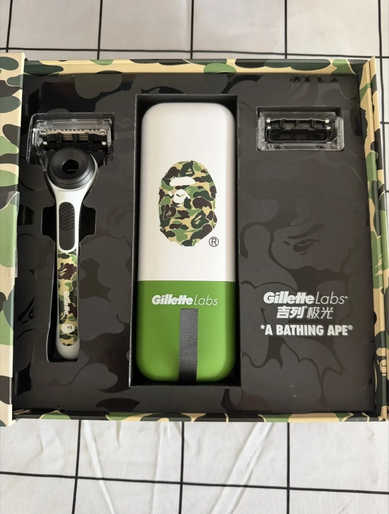 Бритва GilletteLabs × A Bathing Ape - миниатюра 4