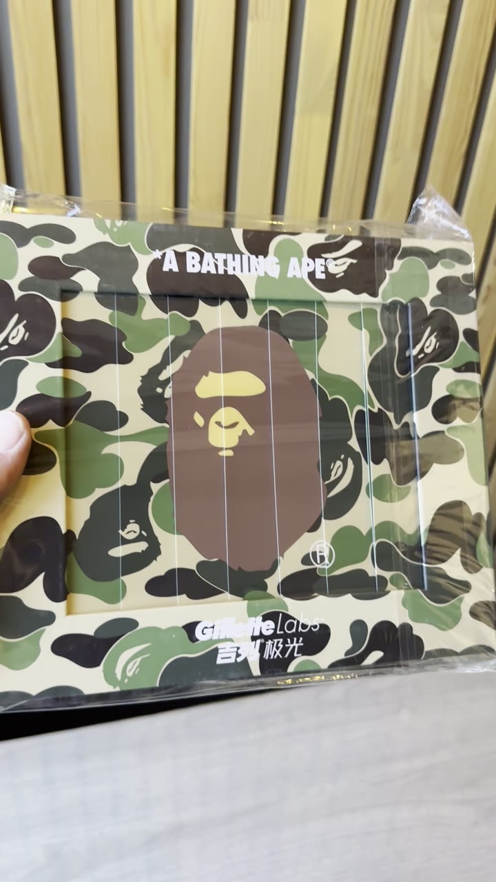 Бритва GilletteLabs × A Bathing Ape - видео 10