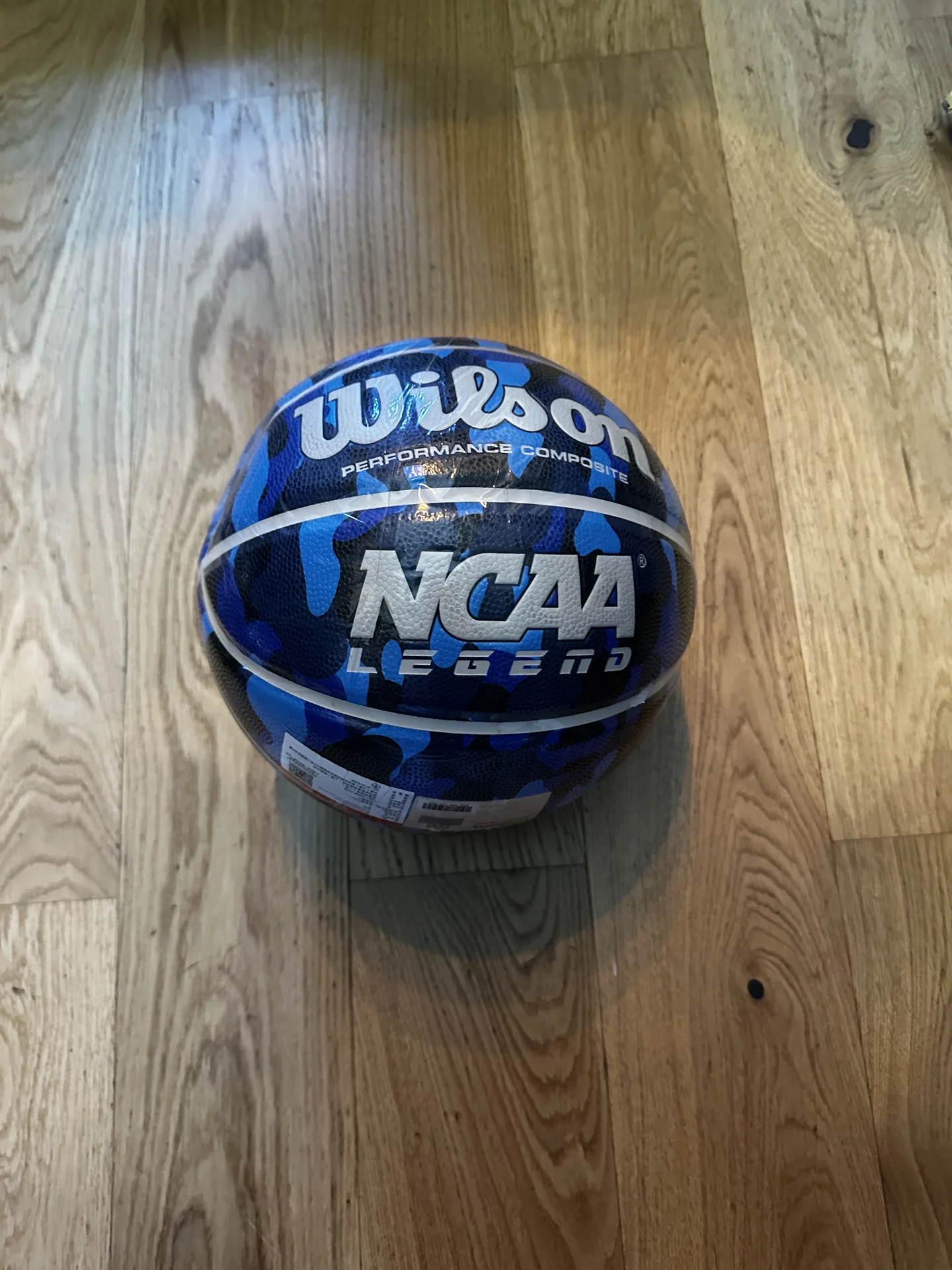 баскетбльный мяч wilson ncaa legen pu 7 с насосом - миниатюра 5