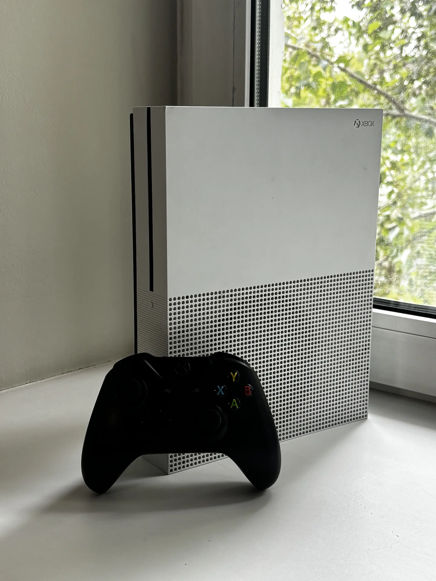 Xbox one S - миниатюра 2