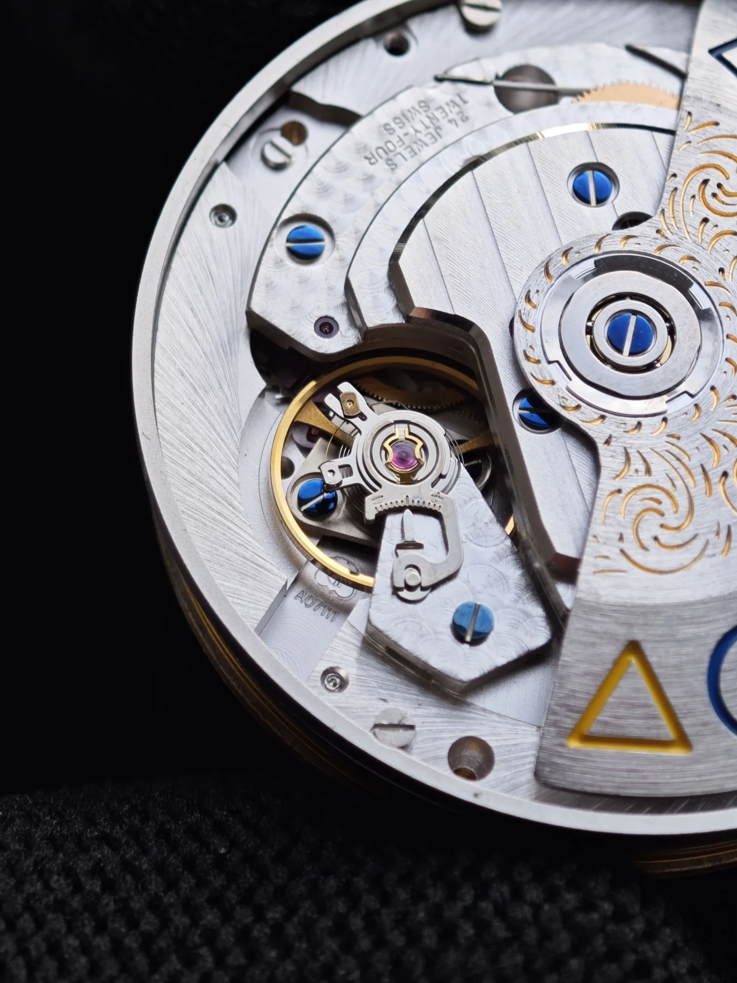 Механизм от часов Jacob & Co. World GMT Швейцария - миниатюра 8