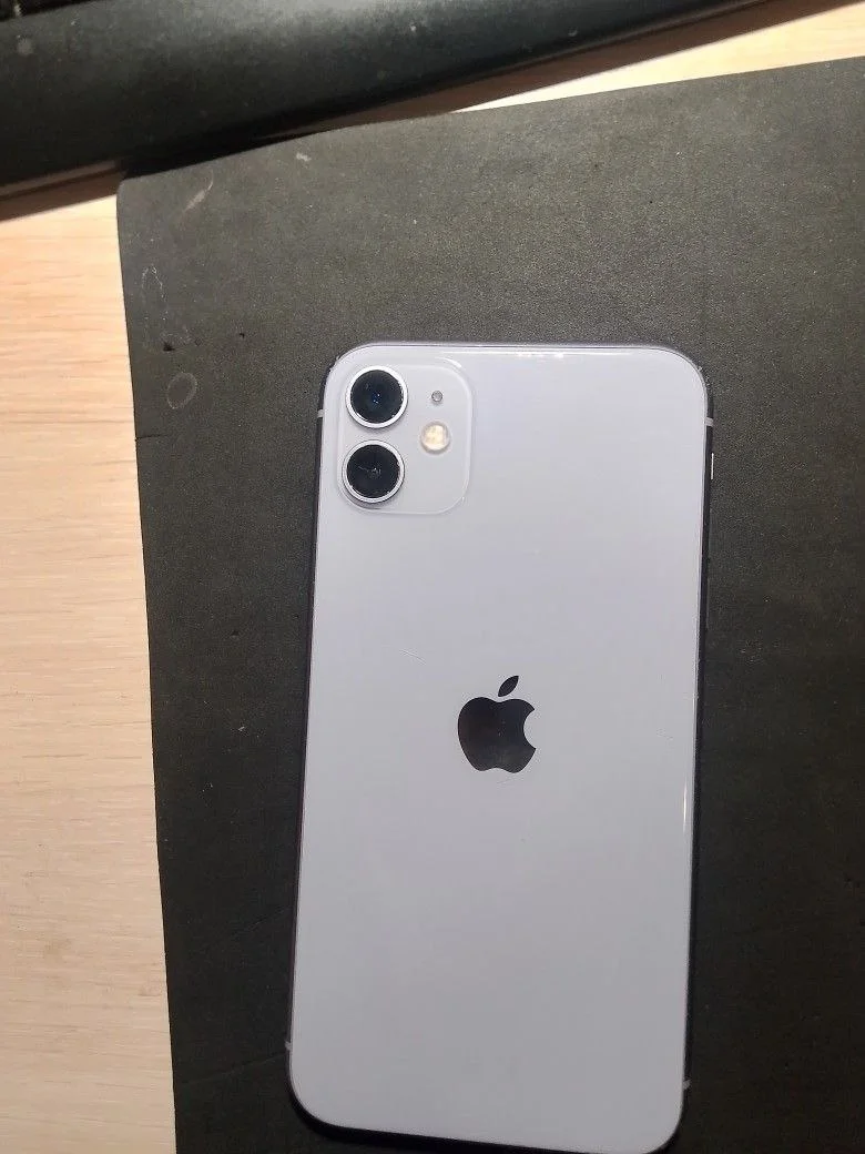 Iphone 11 64 гб - миниатюра 2