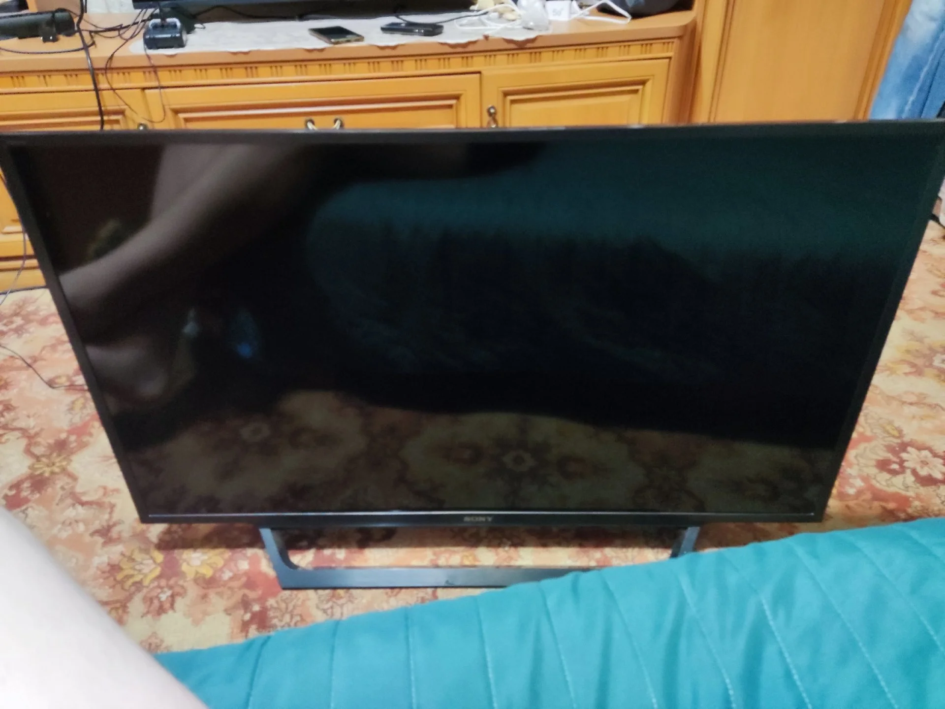 Телевизор sony bravia 43 - изображение 1