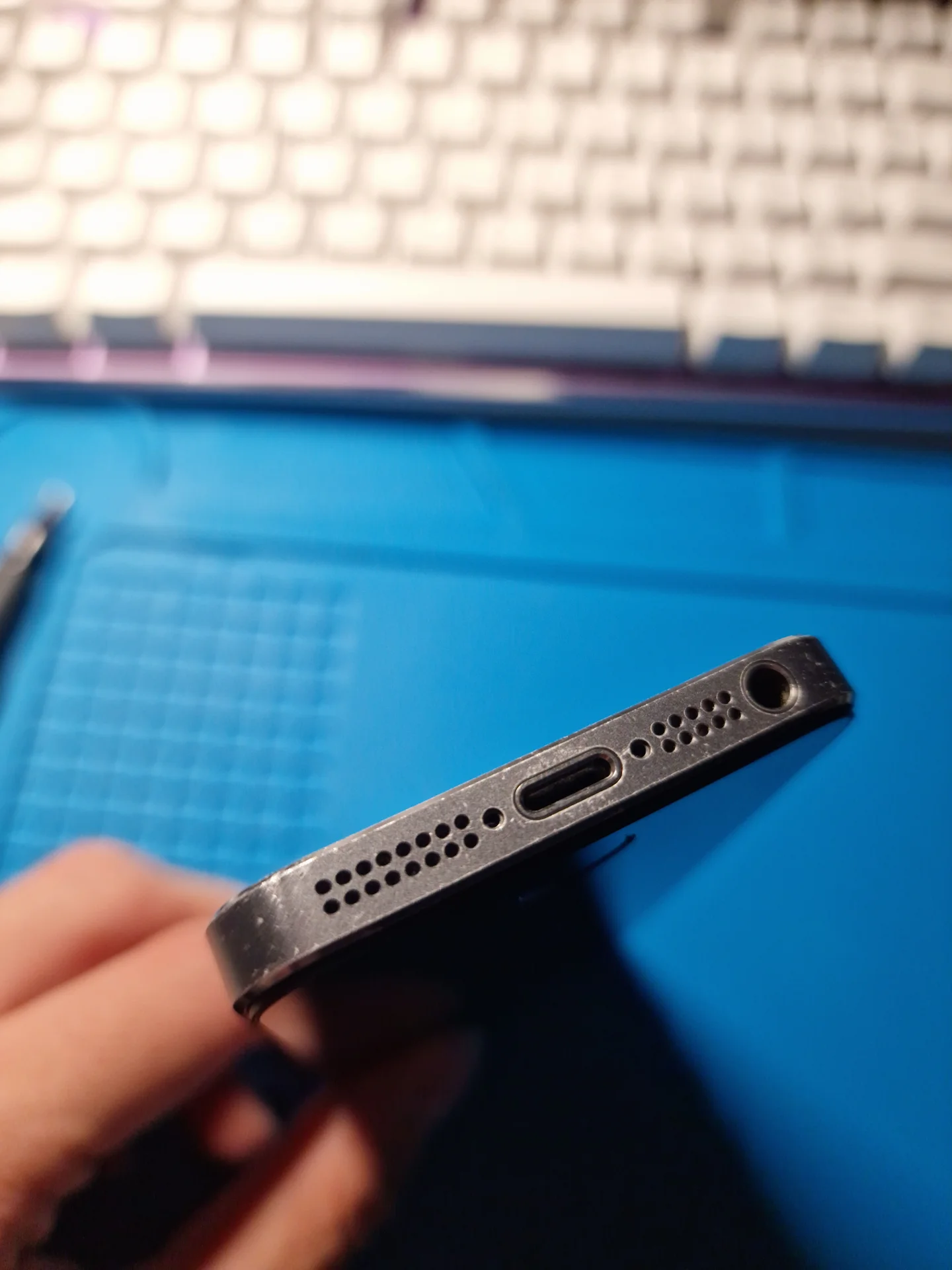 iphone 5s 16gb не заряжается - миниатюра 9
