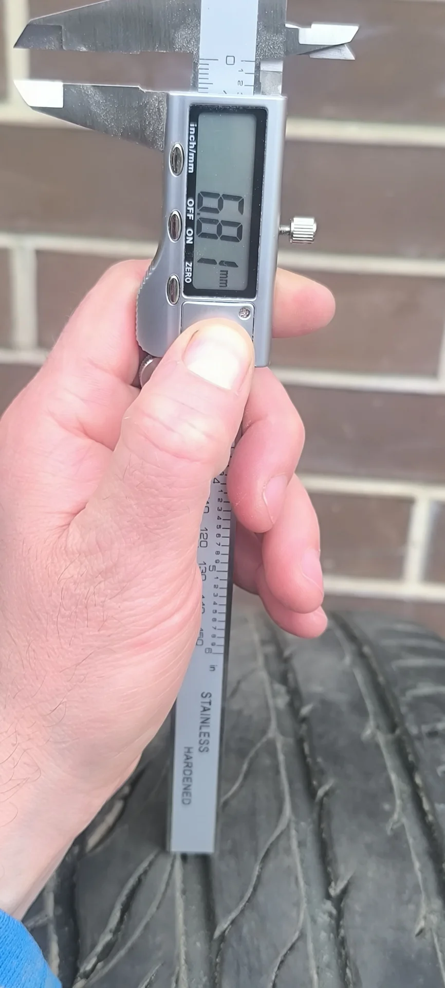 Летние шины Delmex 225/55 R 18 - миниатюра 4