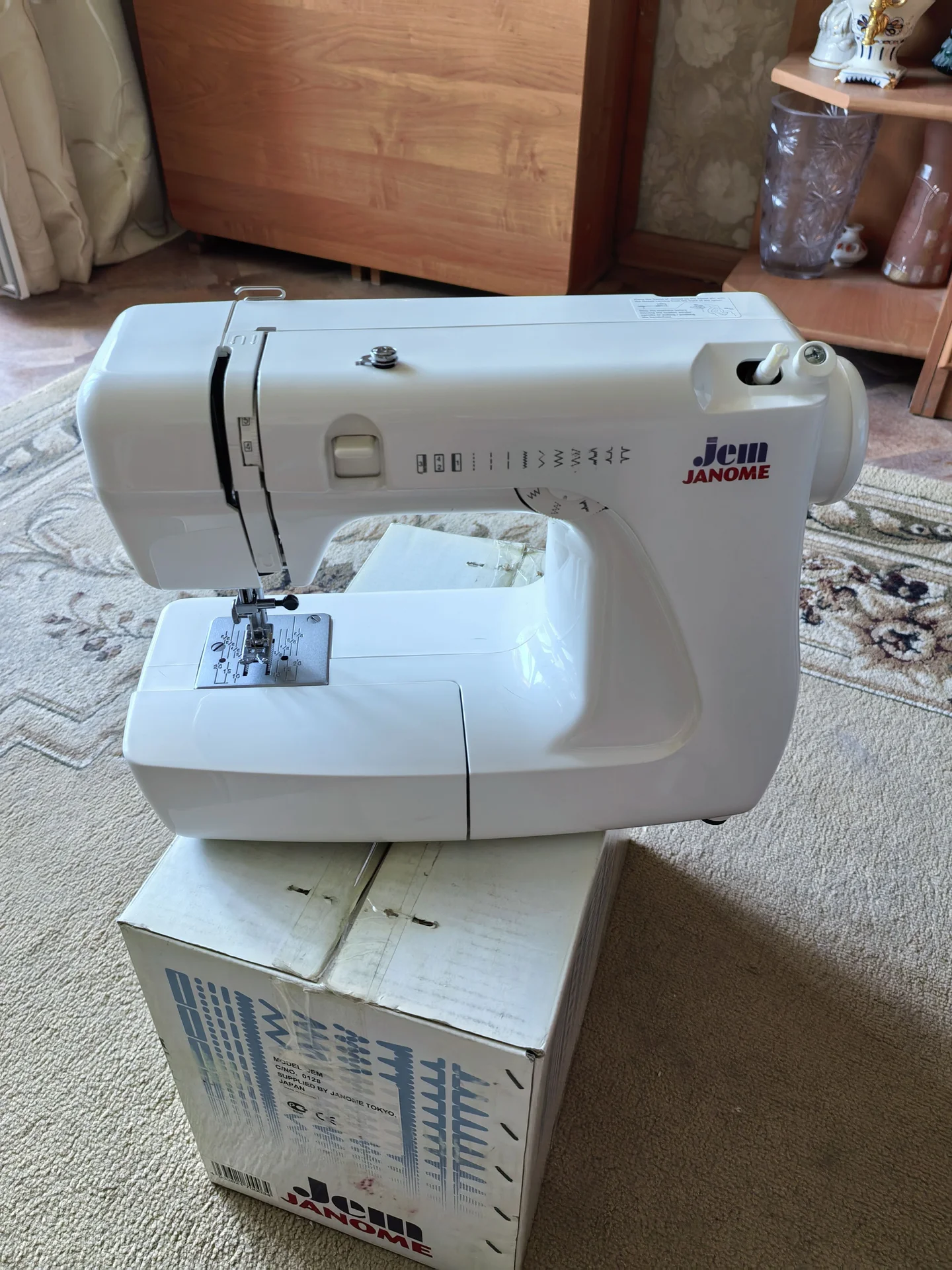 Швейная машинка Janome Jem - изображение 1