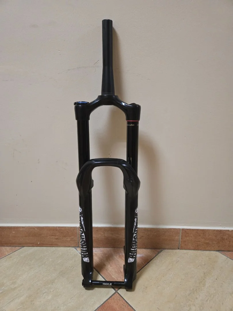 Вилка Rock Shox Yari 29" - изображение 1