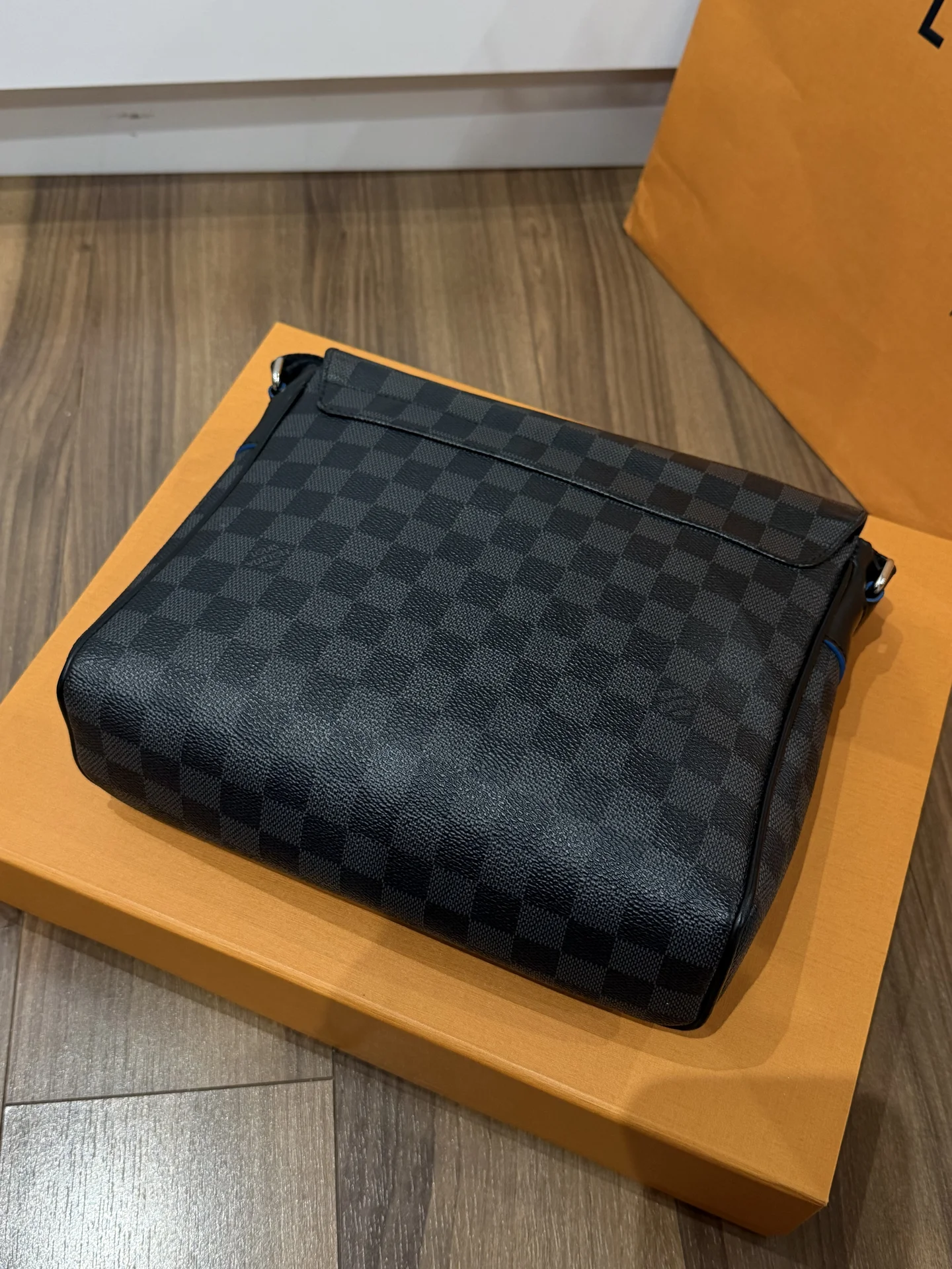 Сумка Louis Vuitton оригинал - миниатюра 6