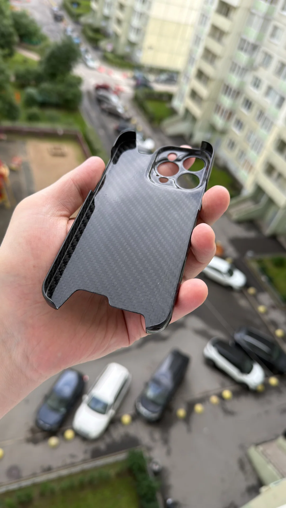 Чехол из кованого карбона iPhone 15 pro max - миниатюра 5