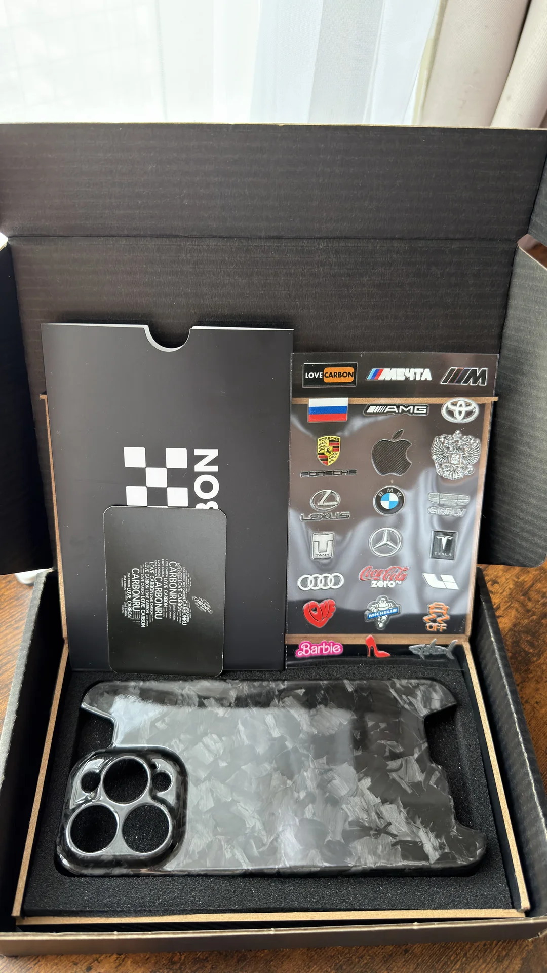Чехол из кованого карбона iPhone 15 pro max - миниатюра 6