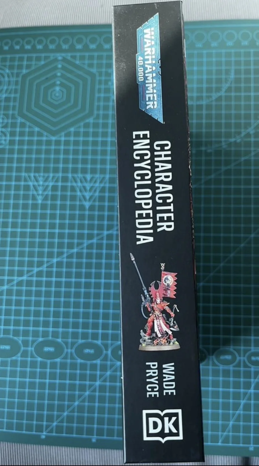 Warhammer 40000 Character Encyclopedia книга - миниатюра 3