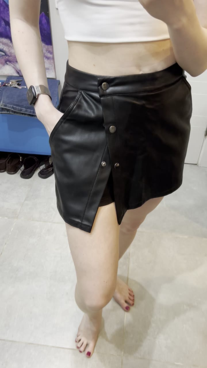 юбка шорты кожанные ZARA - видео 3