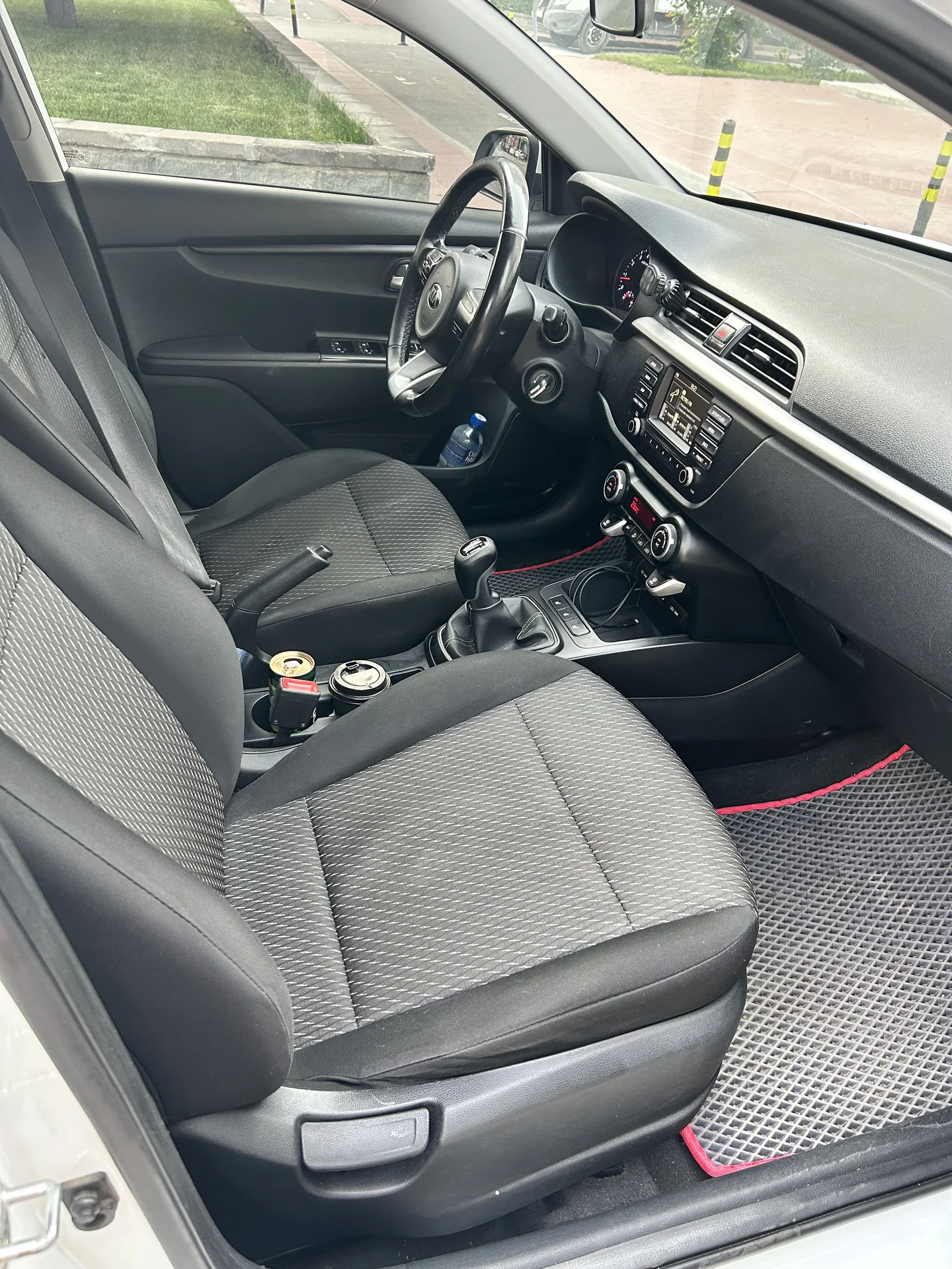 Kia rio 2018г - миниатюра 10