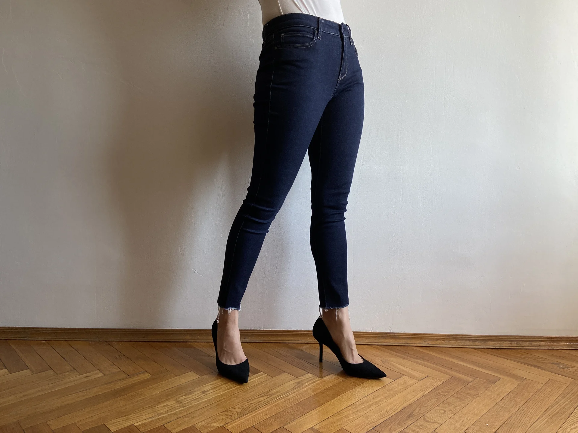 джинсы Uniqlo 26/27 зауженные skinny - изображение 1