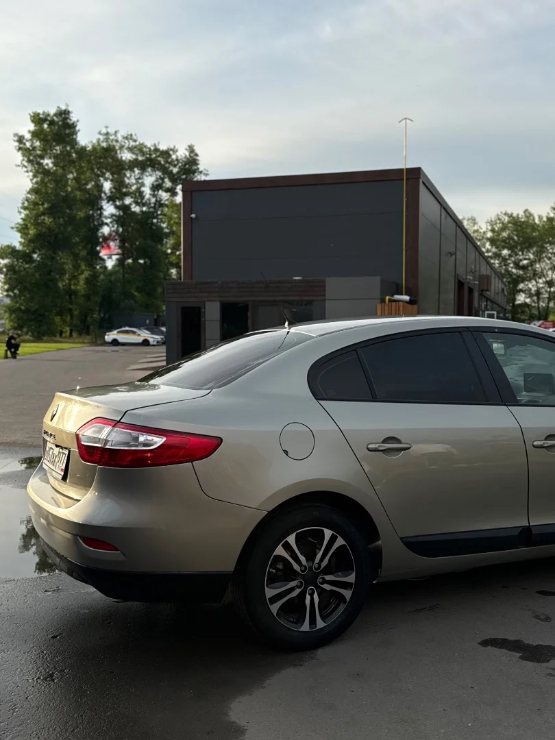 Renault Fluence рестайлинг - миниатюра 3