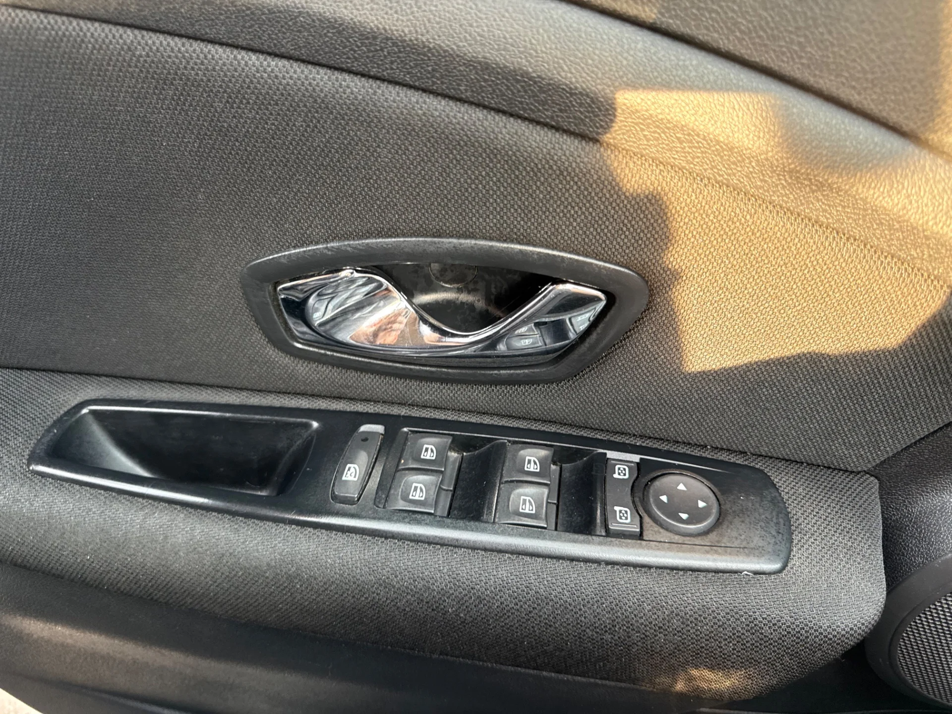 Renault Fluence рестайлинг - миниатюра 18