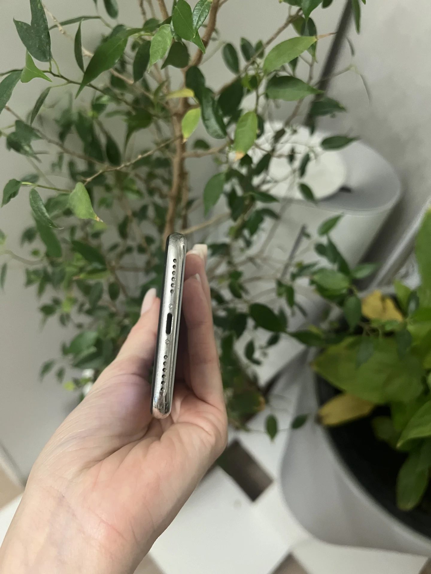 Iphone X (64 г) - миниатюра 4