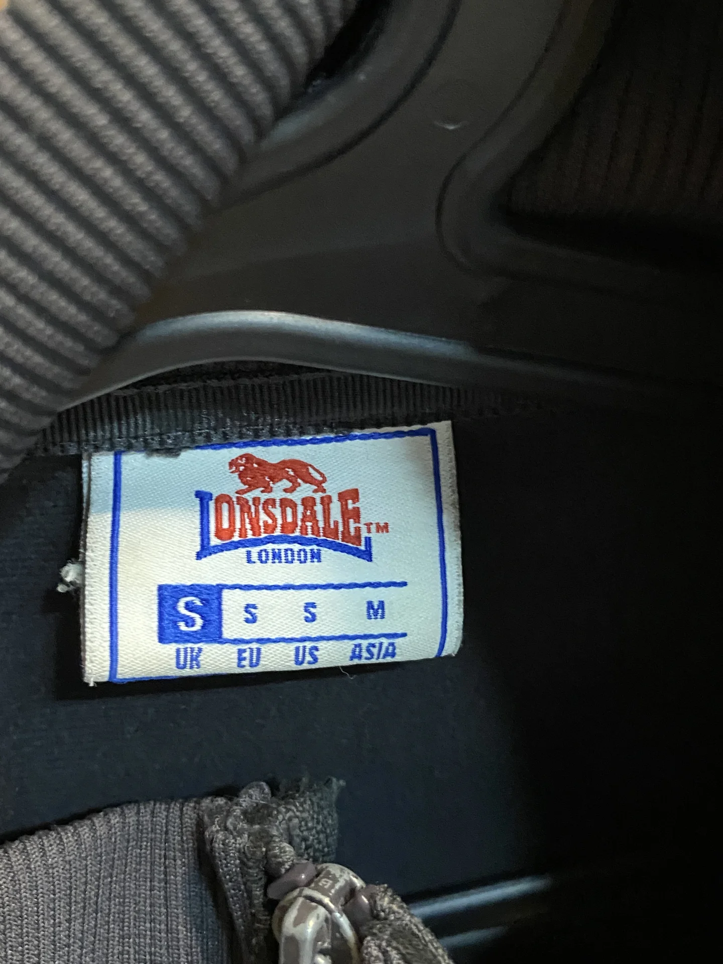 Олимпийка Lonsdale - миниатюра 4