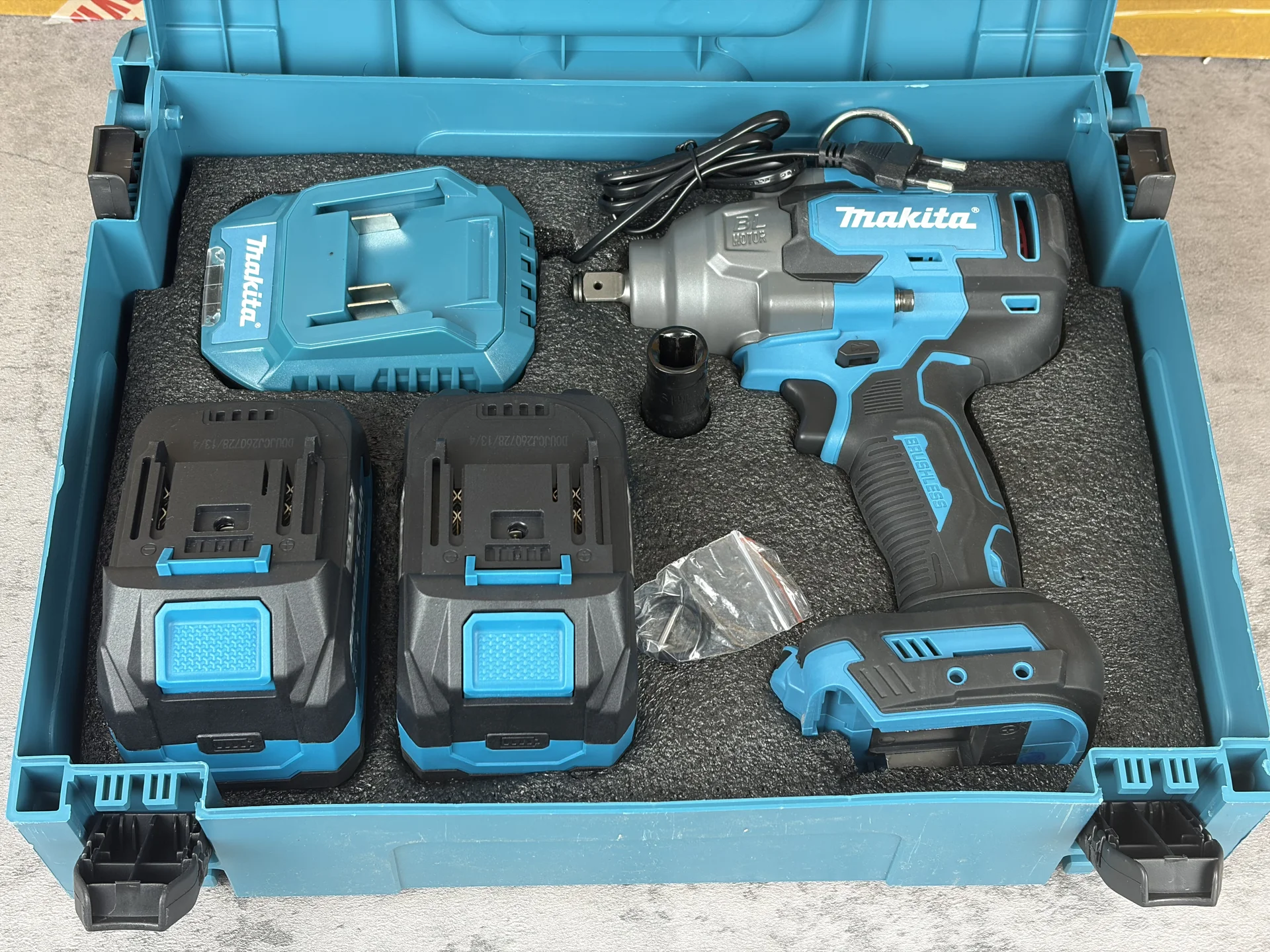 гайковерт аккумуляторный 2200nm makita - миниатюра 3