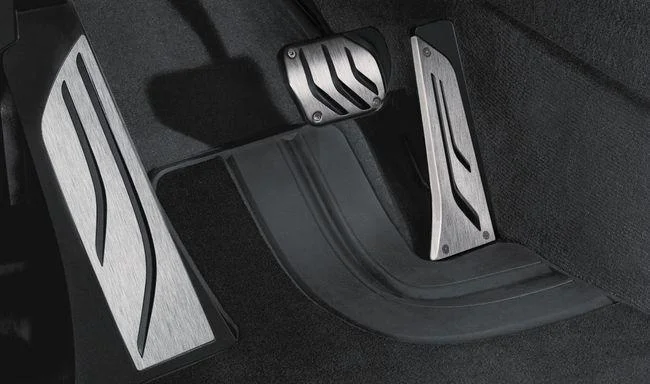 Упор для ног нержавеющая сталь 51472458410 BMW - изображение 1