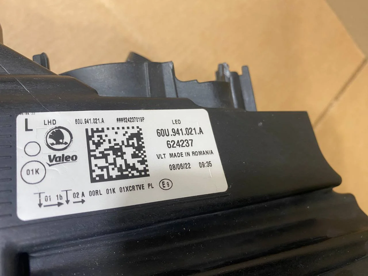 Фара левая skoda rapid ii 60U941021A VAG уценен. - миниатюра 3