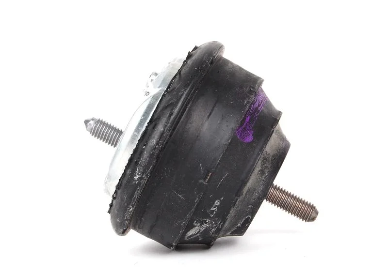 E46/e90 m3 опора двигателя л/п 11812283798 BMW - изображение 1