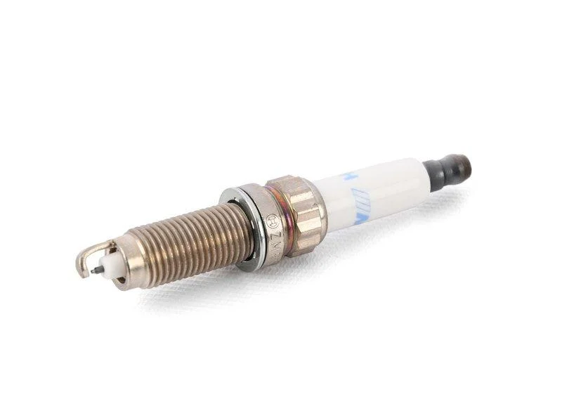 Свеча зажигания high power 12120038832 BMW ориг - изображение 1