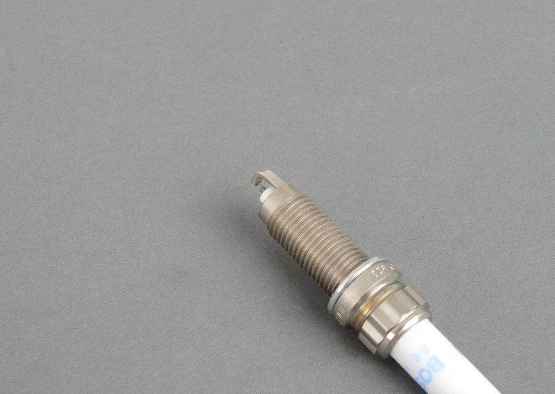 Свеча зажигания high power 12120038832 BMW ориг - миниатюра 3