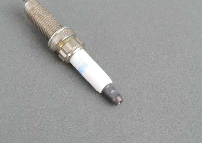 Свеча зажигания high power 12120038832 BMW ориг - миниатюра 4