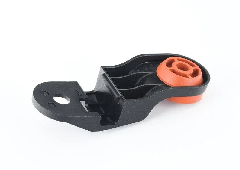 G30/g31/g32 кронштейн резонатора 13718623292 BMW - изображение 1