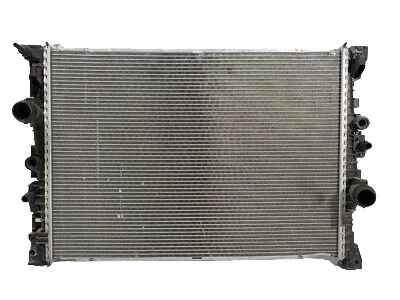 G05 / g06 радиатор охлаждающей жидкости 17118472274 BMW - изображение 1