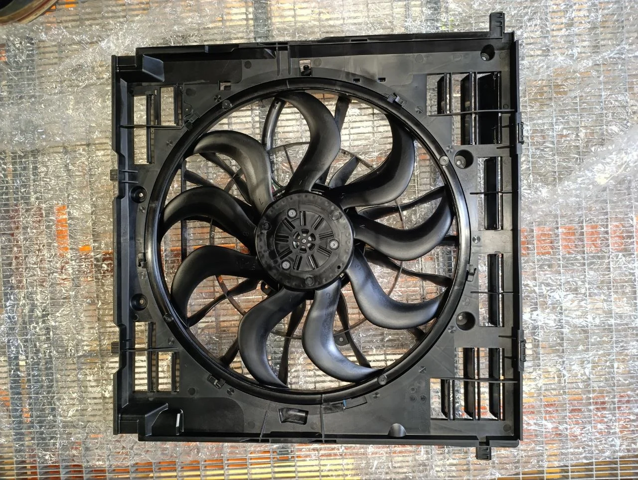 G05 4.0 вентилятор основной 600w 17428655761 BMW - миниатюра 2