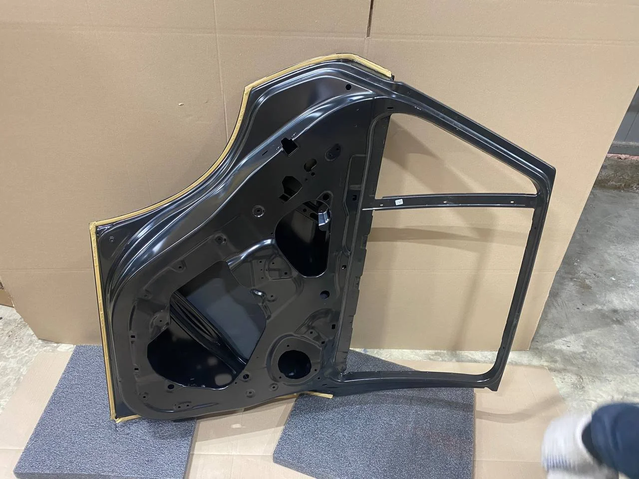F15/f85 задняя левая дверь 41517386739 BMW уценен. - миниатюра 5