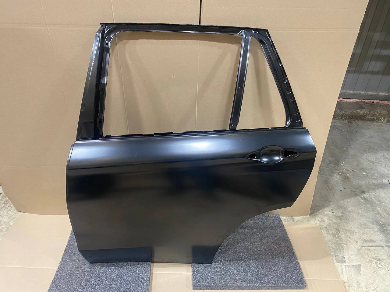 F15/f85 задняя левая дверь 41517386739 BMW уценен. - миниатюра 6