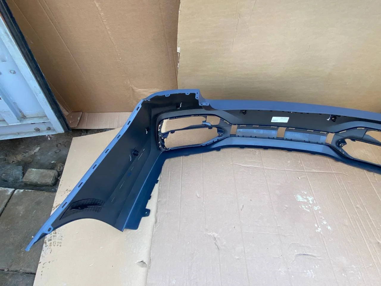 G11n задний бампер 51128745839 BMW уценен. - миниатюра 9