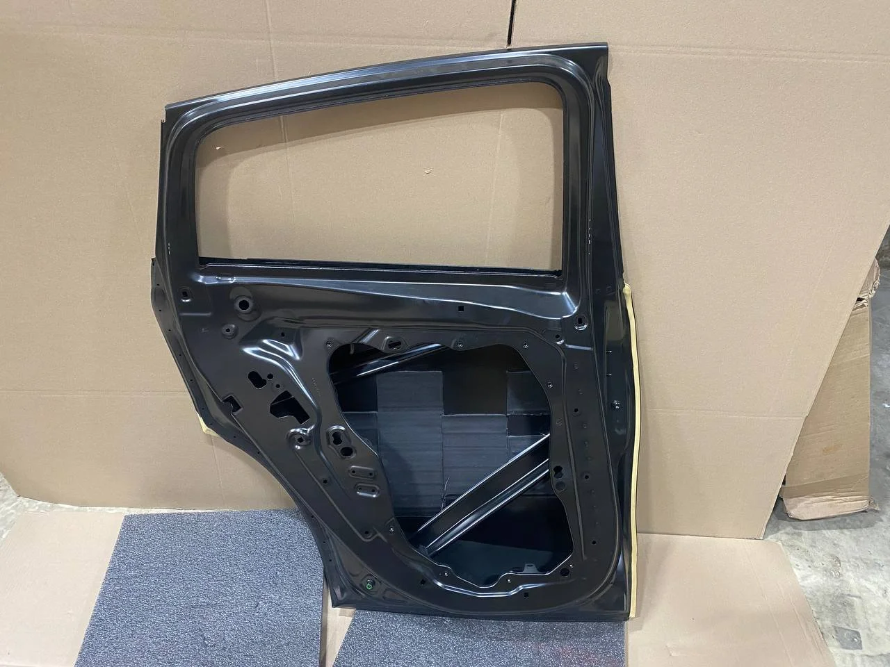 G06 дверь задняя левая 41008497451 BMW уценен. - миниатюра 5