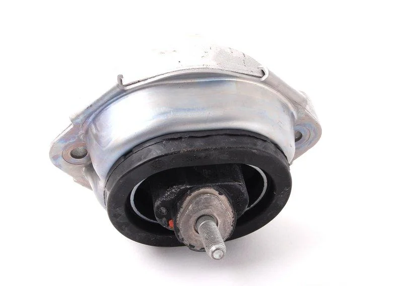E53 подушка крепления двигателя 22116770794 BMW - изображение 1