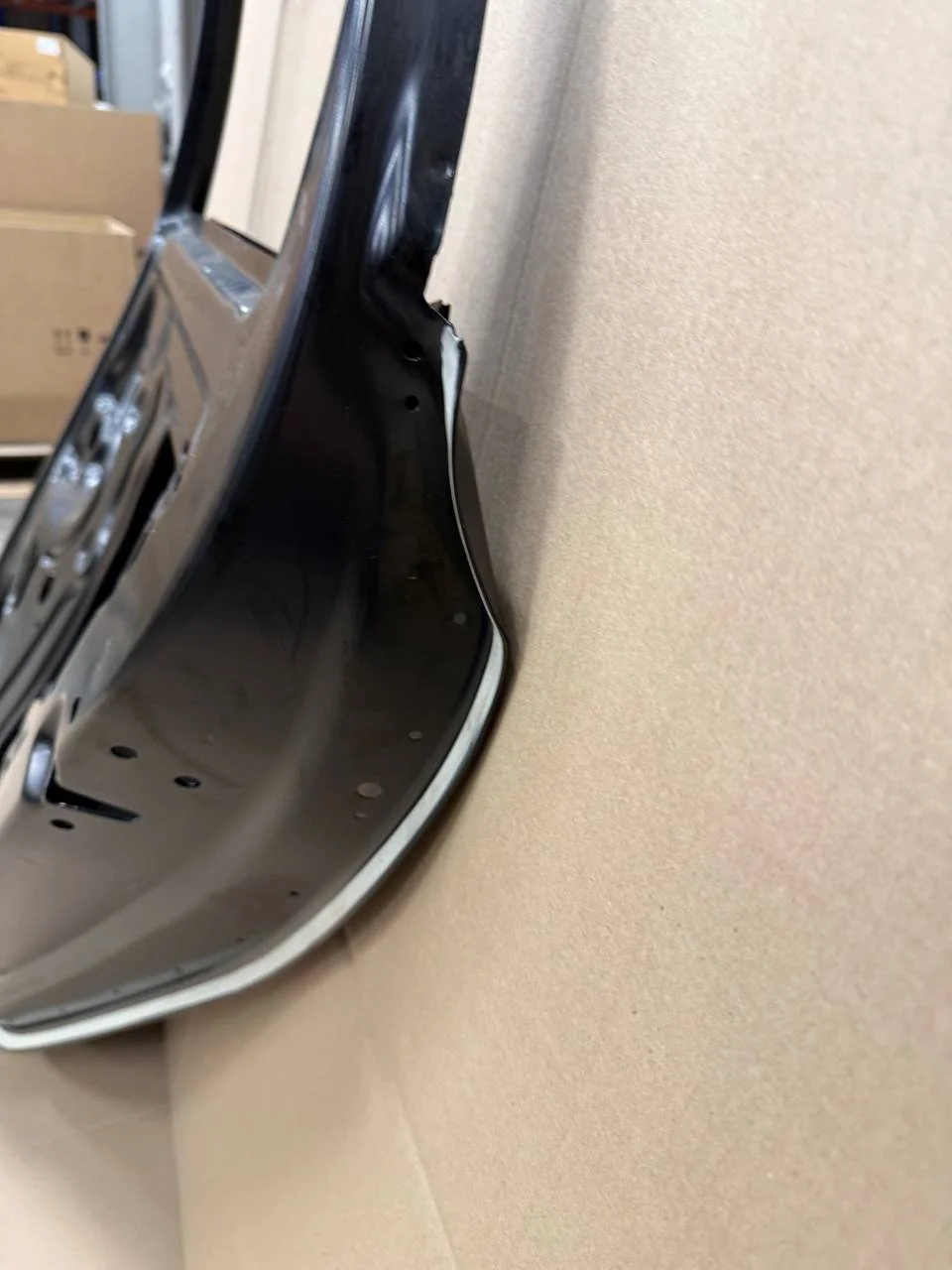 Дверь задняя правая volkswagen polo 6R4833056J VAG уценен. - миниатюра 4