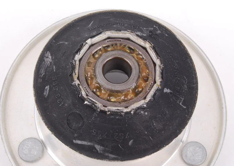 Верхняя опора амортизационной стойки 31336752735 BMW - миниатюра 2