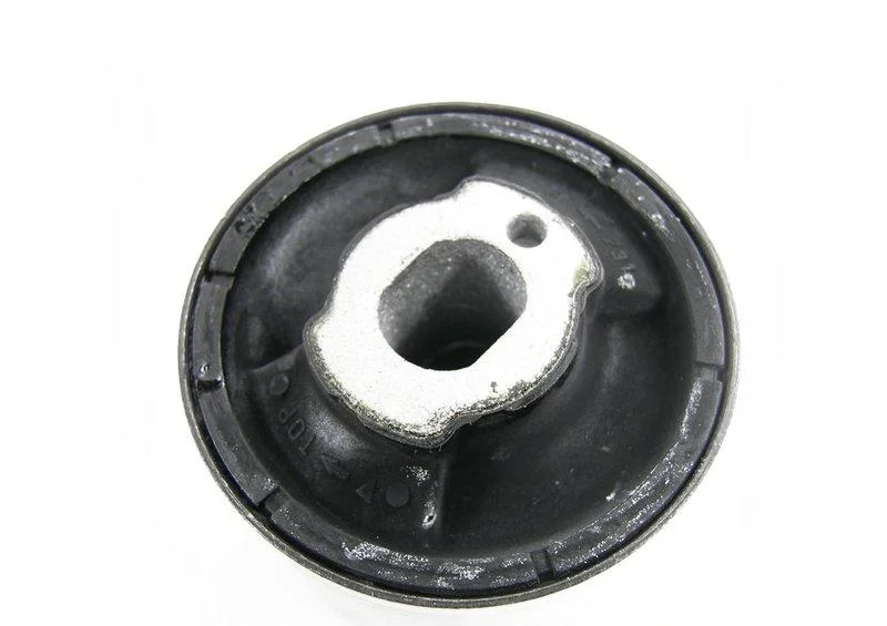 E46/e83/e85 резиновая подушка зд 33171093565 BMW - изображение 1