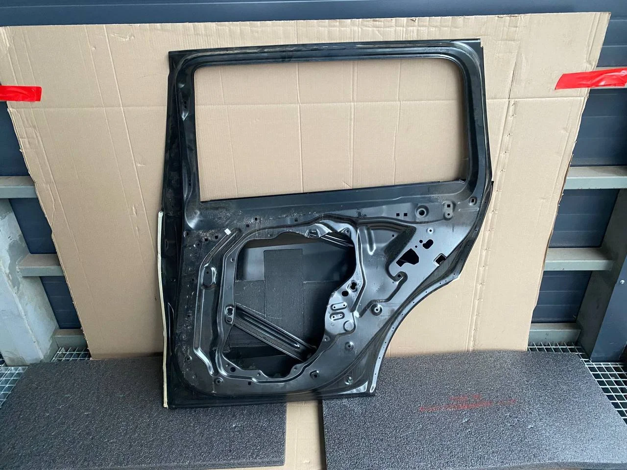 G07 дверь задняя правая 41527931202 BMW уценен. - миниатюра 2