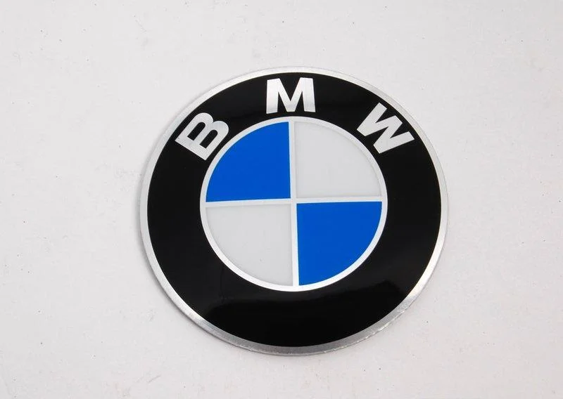 Эмблема 36131122132 BMW оригинал - изображение 1